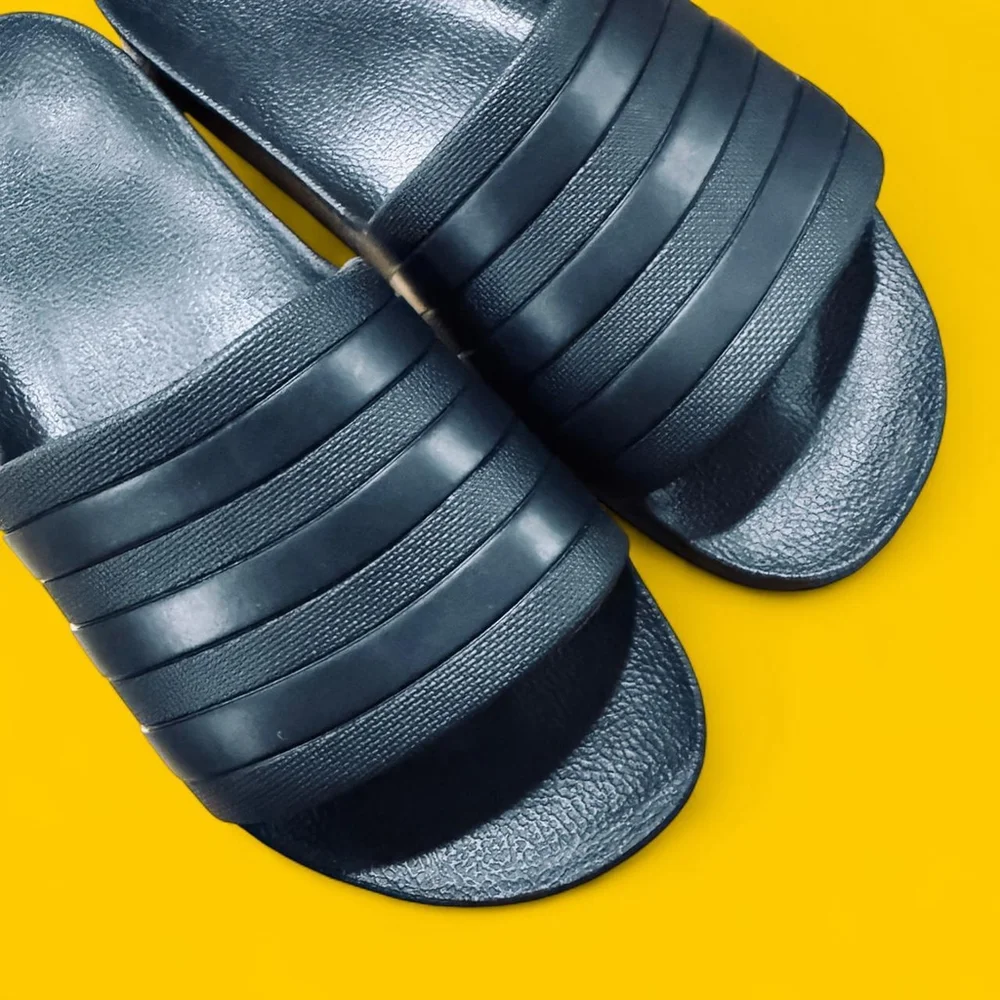 Black Adidas Adilette Aqua Slide Sandals Men’s 9